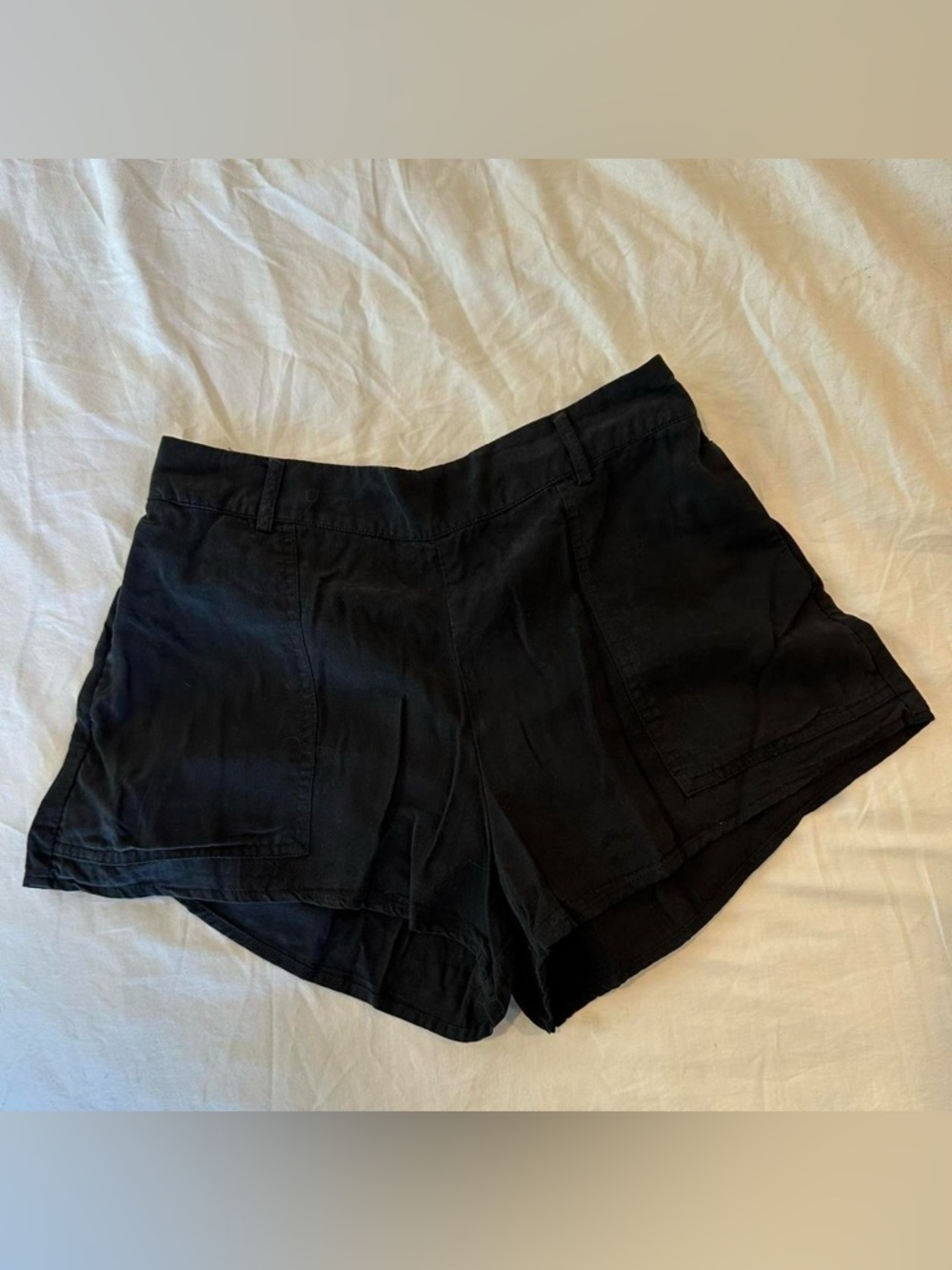 Tobi Black High-Waist Relaxed Shorts